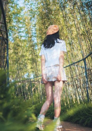 年轻的保姆在线播放