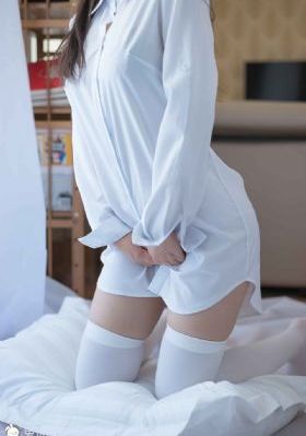 《美丽教师》