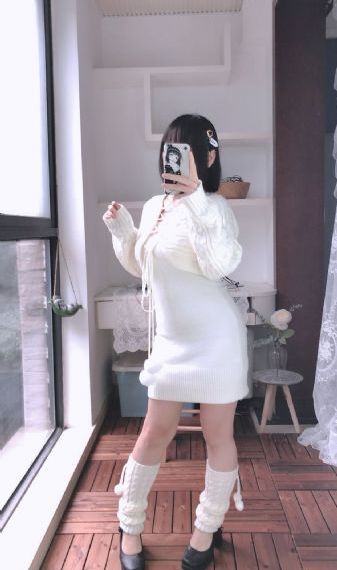女教师免费观看