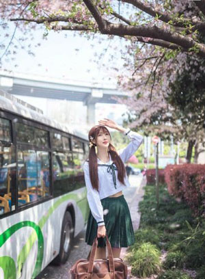 迷人的保姆 在线