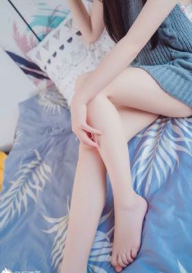 伸进内裤揉到高潮嗯啊视频公交车