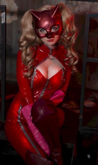 女帝羞辱打开双腿调教h
