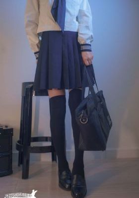 交换工作:漂亮的女性员工